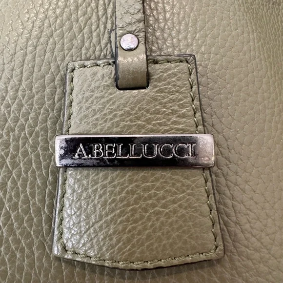 A. Bellucci Green Luxury Leather Handbag - Picture 3 of 4